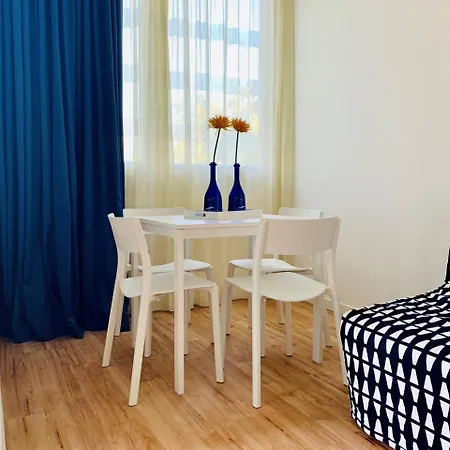 Front Apartmanhotel Bardolino