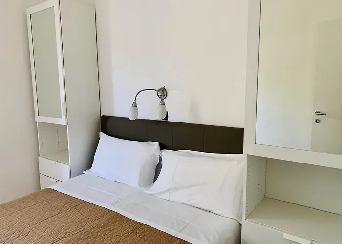 Aparthotel Front 4*