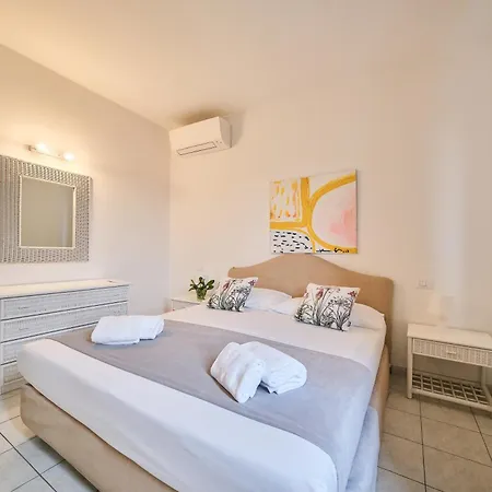 Aparthotel Front