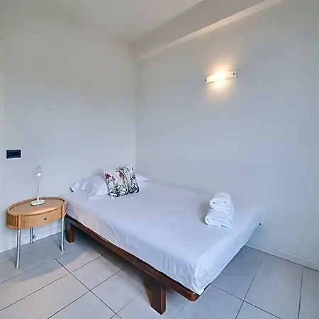 Front 4* Bardolino