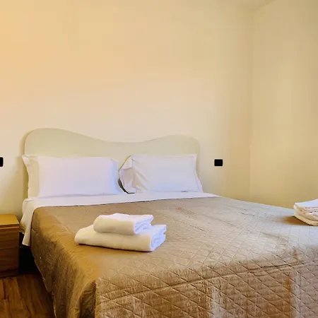 Lejlighedshotel Front *