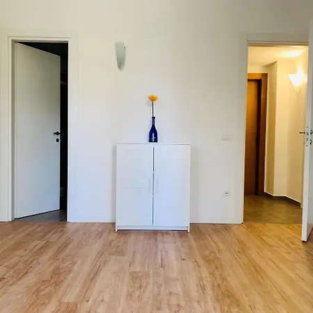 Front 4* Бардолино